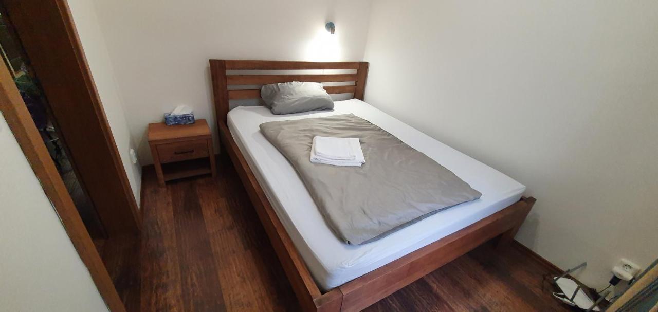 Apartman 63M2 S Balkonem V Lazenskem Centru Karlovy Vary Luaran gambar